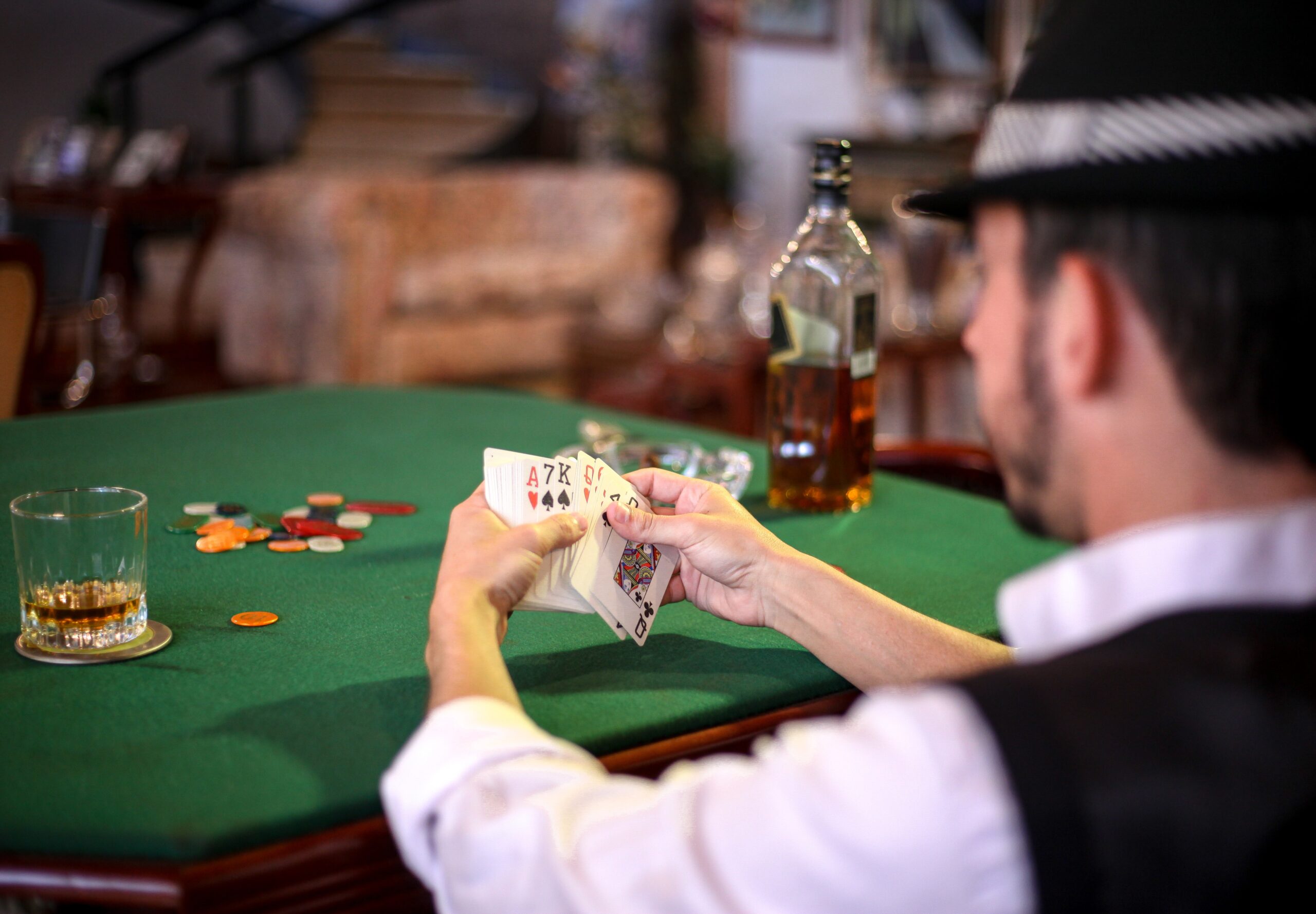 Aprende los secretos para ganar en el póquer del casino y sorprende a tus amigos