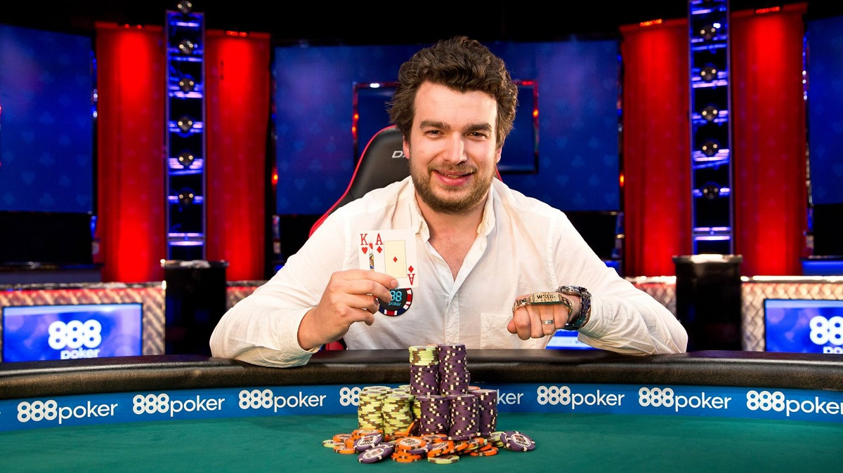 La historia del jugador de poker Chris Moorman: el rey del poker en línea